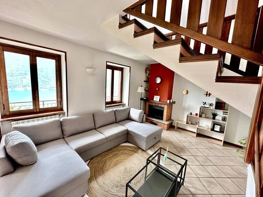 3Br Villetta Con Panoramica Sul Lago Nesso Exteriör bild