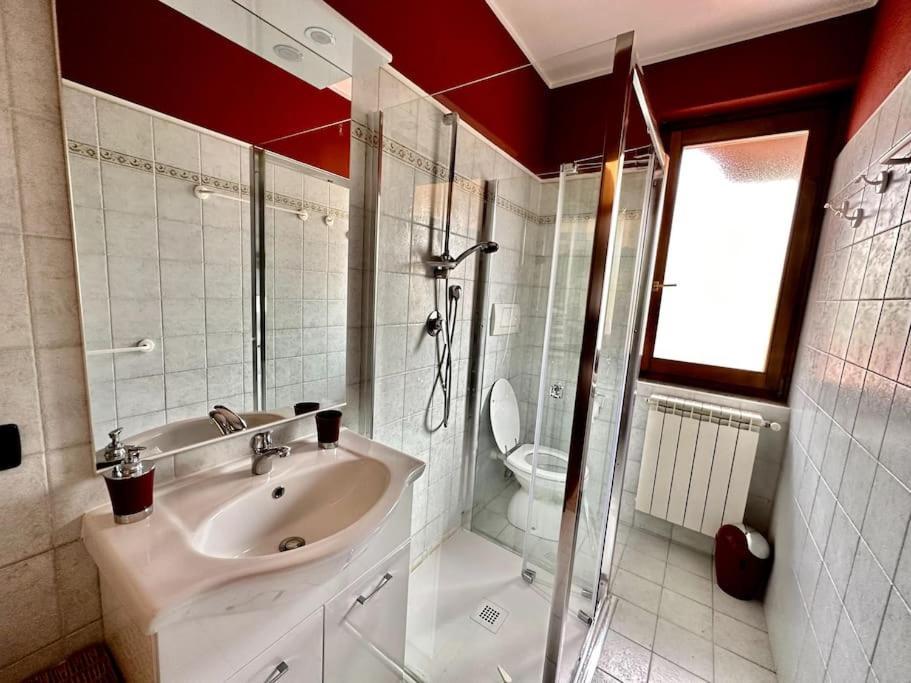 3Br Villetta Con Panoramica Sul Lago Nesso Exteriör bild