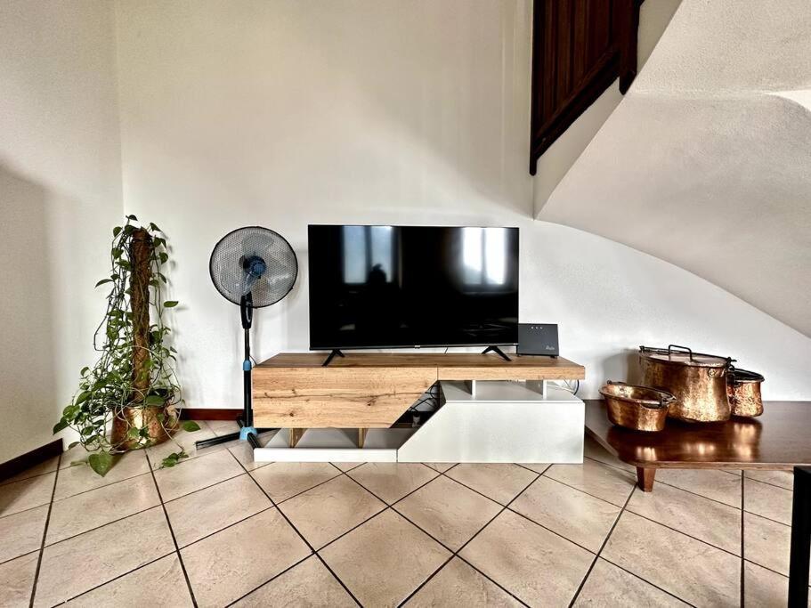 3Br Villetta Con Panoramica Sul Lago Nesso Exteriör bild
